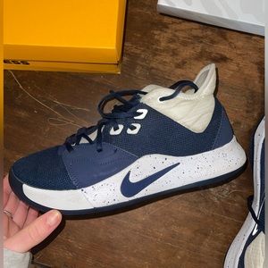 Nike Basketball Shoes Size US 8 Women’s